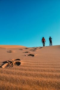 victor-he-LKn6TroN0_0-unsplash